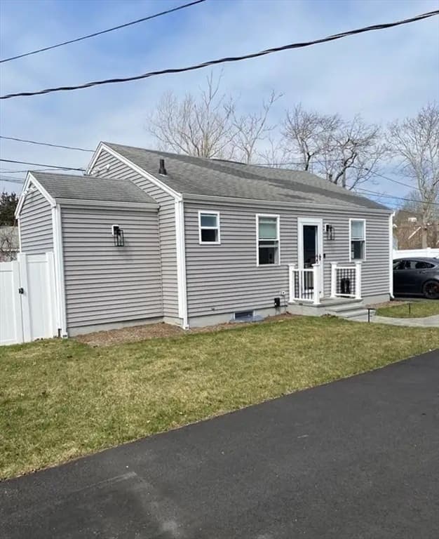 65 Louis St # A, Barnstable MA 02601 photo 2