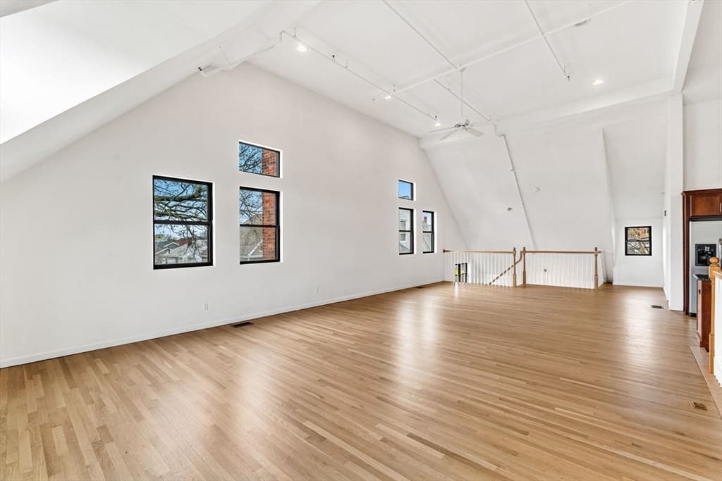 Condominium at 157 Beale Street # 6, Quincy MA 02170, Quincy, photo 12 of 41