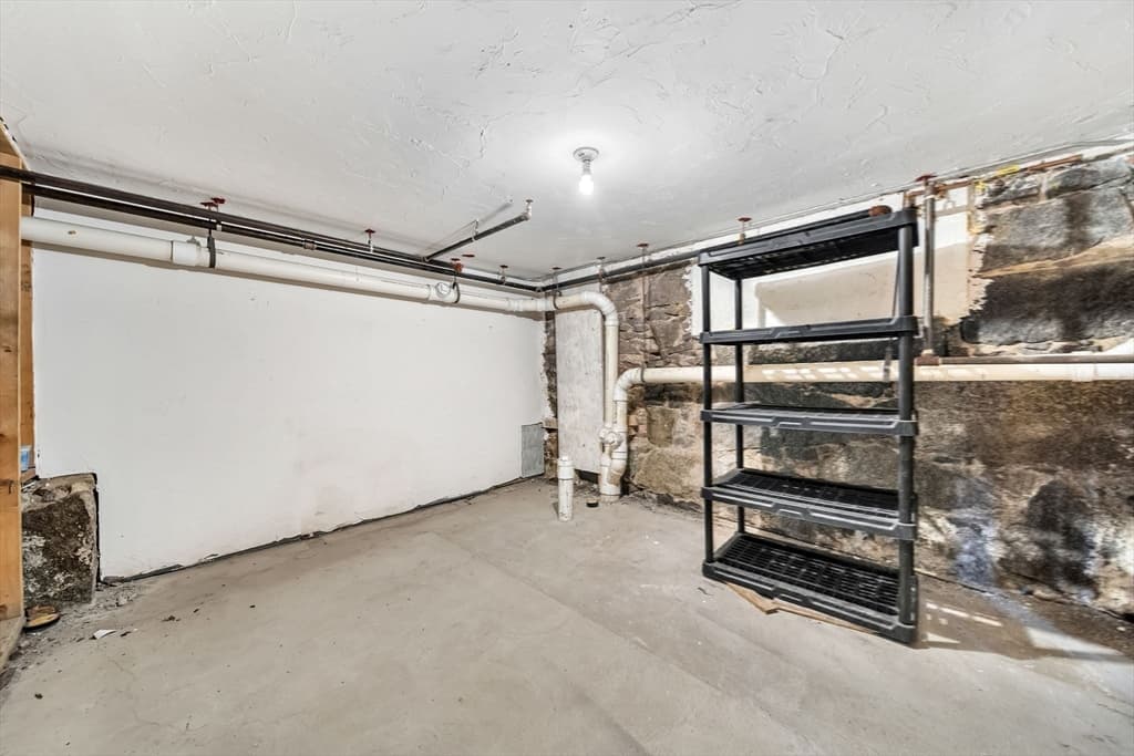Condominium at 157 Beale Street # 6, Quincy MA 02170, Quincy, photo 36 of 41