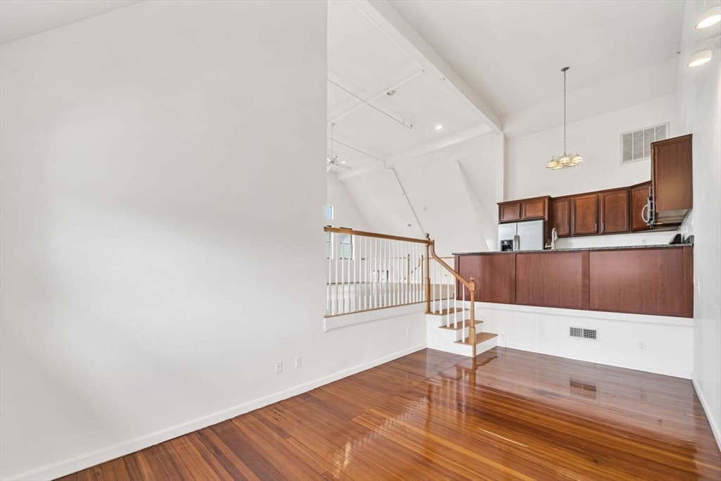 Condominium at 157 Beale Street # 6, Quincy MA 02170, Quincy, photo 18 of 41