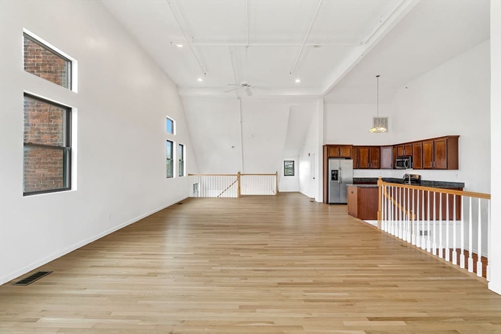 Condominium at 157 Beale Street # 6, Quincy MA 02170, Quincy, photo 11 of 41