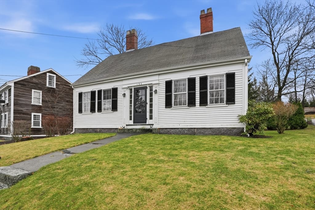 190 South Street # A, Hingham MA 02043 photo 2