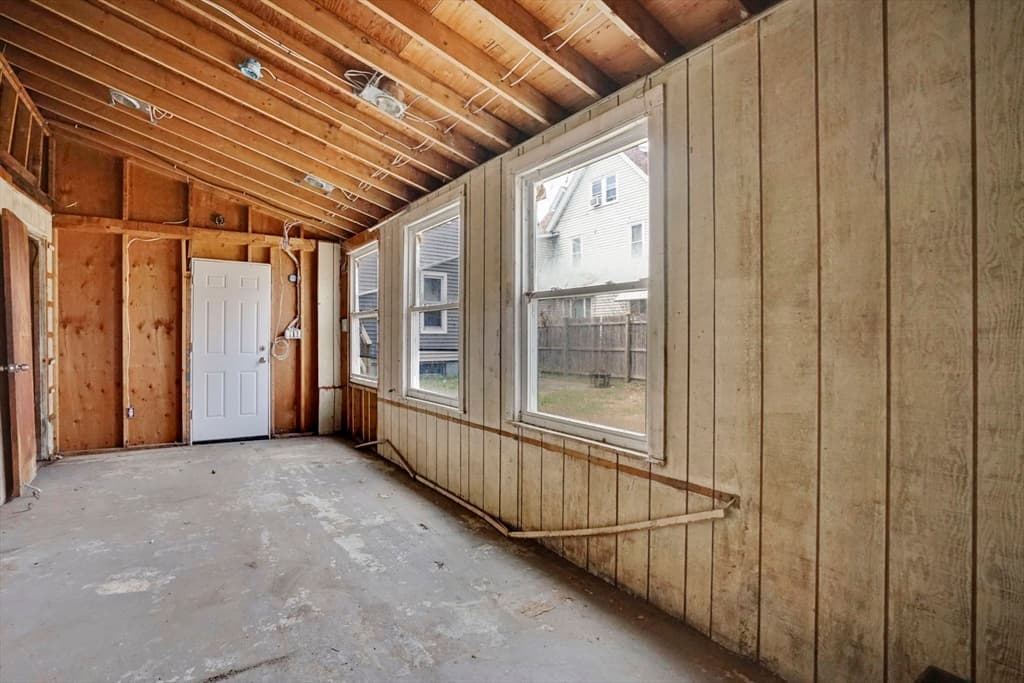 Multi Family at 38 Whitman St, Chicopee MA 01013, Chicopee, photo 23 of 29