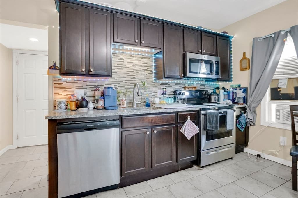 Multi Family at 38 Whitman St, Chicopee MA 01013, Chicopee, photo 19 of 29