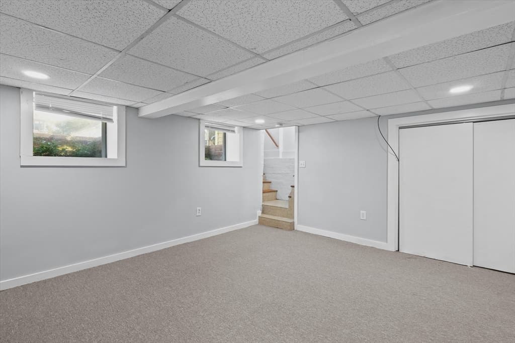 Single Family Residence at 81 5th Ave, Lowell MA 01854, Lowell, photo 16 of 27