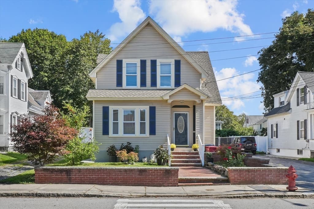Single Family Residence at 81 5th Ave, Lowell MA 01854, Lowell, photo 24 of 27