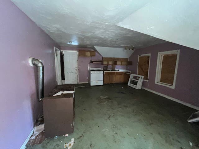 2 Family - 2 Units Up/Down at 1814 Pleasant Street, Fall River MA 02723, Fall River, photo 12 of 13