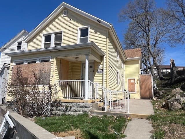 1814 Pleasant Street, Fall River MA 02723