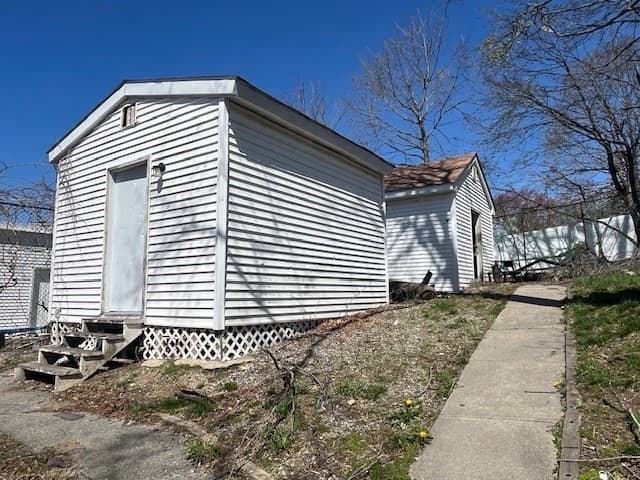 2 Family - 2 Units Up/Down at 1814 Pleasant Street, Fall River MA 02723, Fall River, photo 5 of 13