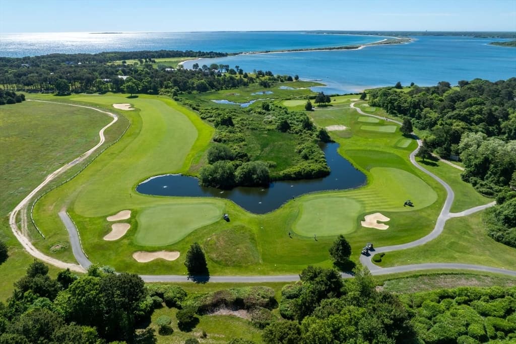 7 Overview Lane, Oak Bluffs MA 02557 photo 4