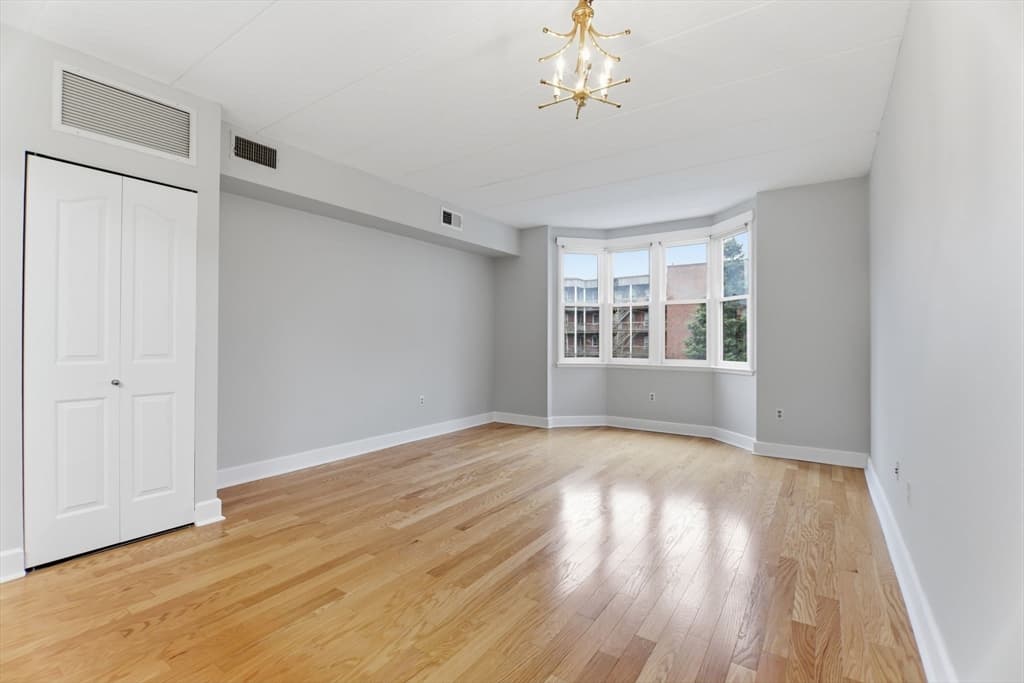 34 Sumner Ave # 210, Springfield MA 01108 photo 6