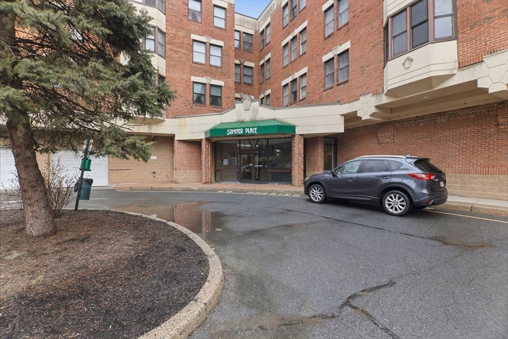 34 Sumner Ave # 210, Springfield MA 01108