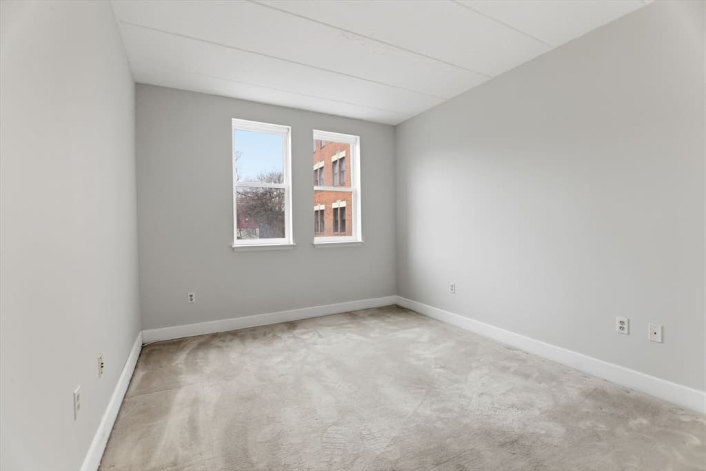34 Sumner Ave # 210, Springfield MA 01108 photo 10