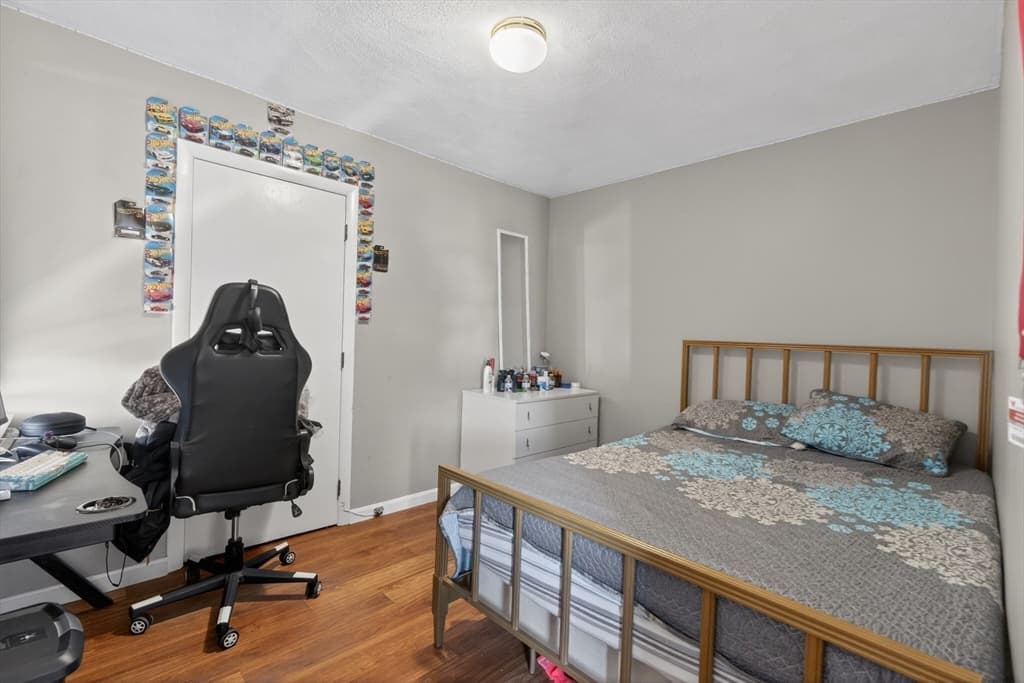 4 Family at 227-229 Newton Street, Waltham MA 02453, Waltham, photo 30 of 42