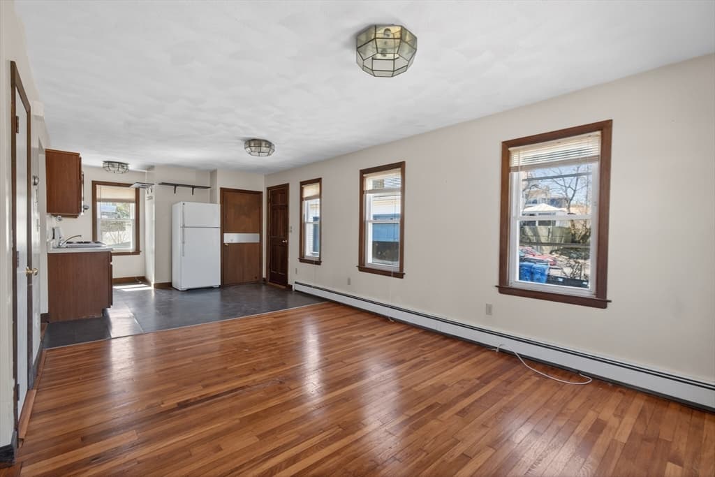 4 Family at 227-229 Newton Street, Waltham MA 02453, Waltham, photo 14 of 42