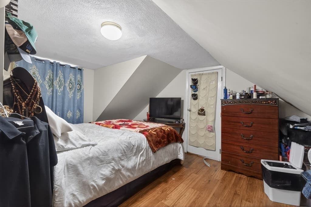 4 Family at 227-229 Newton Street, Waltham MA 02453, Waltham, photo 31 of 42