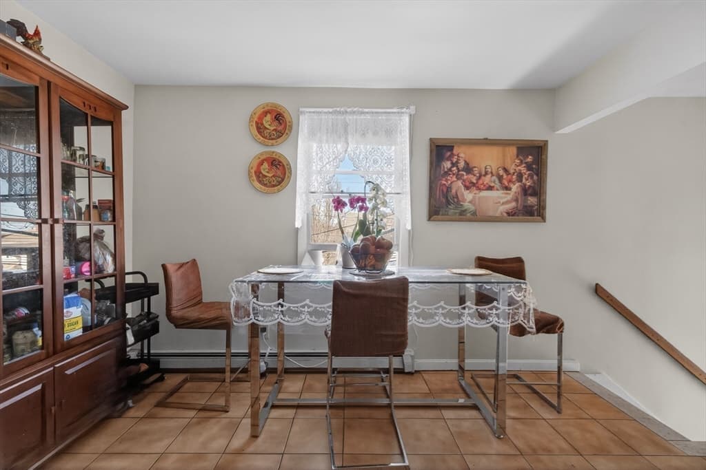 4 Family at 227-229 Newton Street, Waltham MA 02453, Waltham, photo 25 of 42
