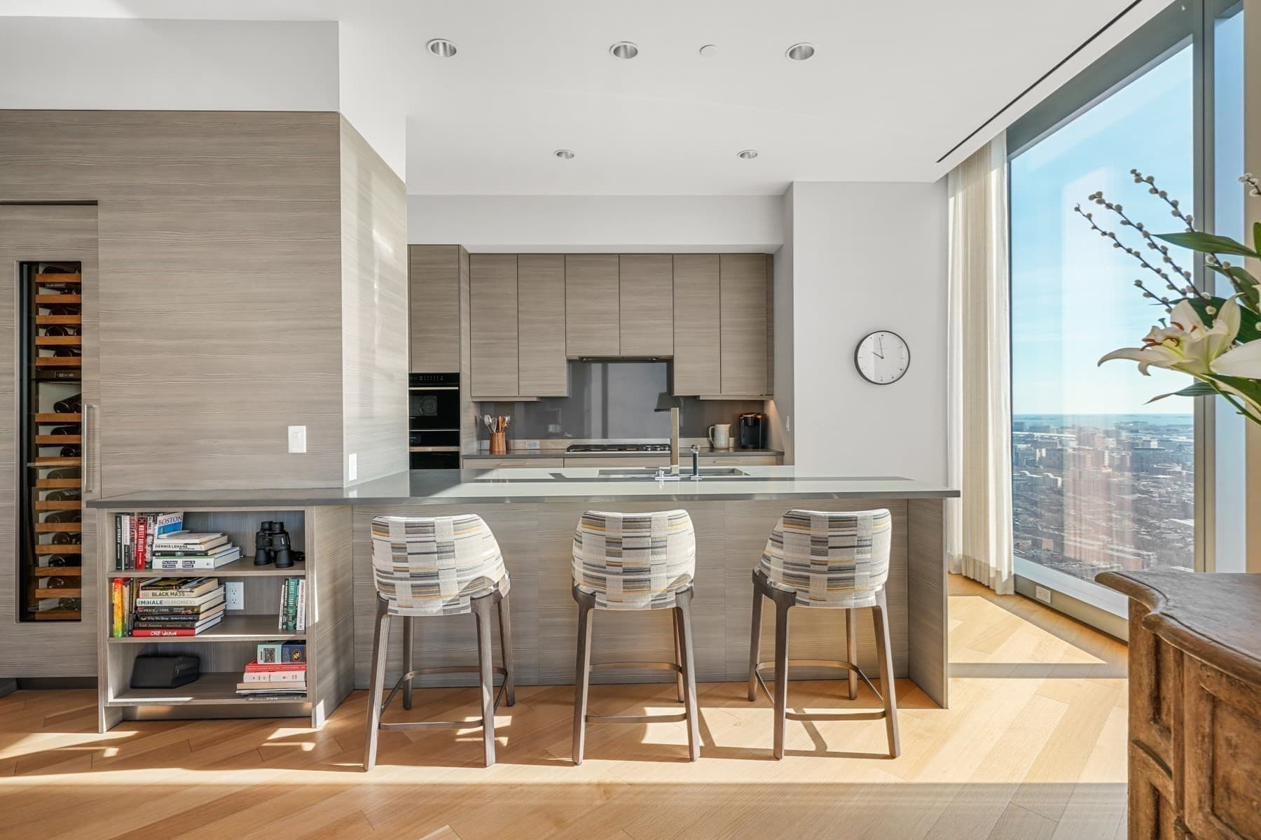 Condominium at 1 Dalton # 4005, Boston MA 02116, photo 6 of 26
