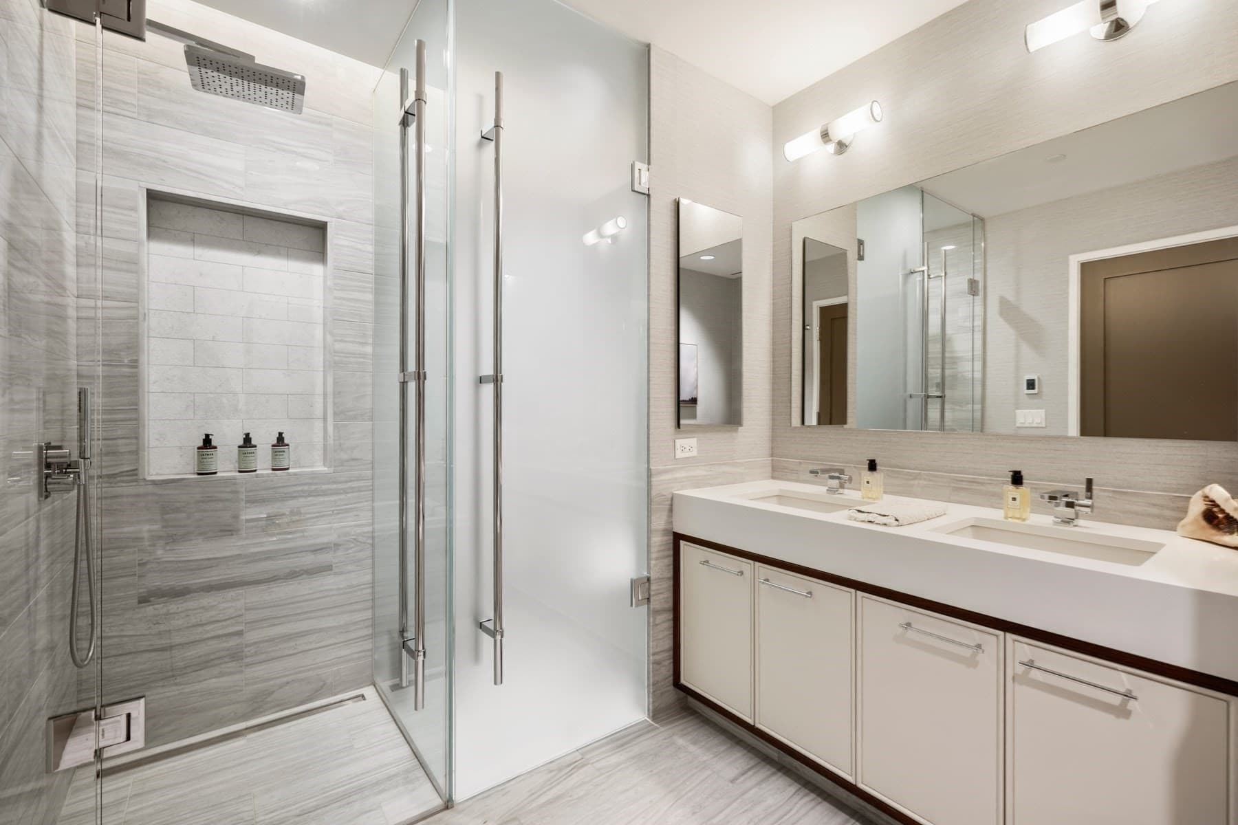 Condominium at 1 Dalton # 4005, Boston MA 02116, photo 9 of 26