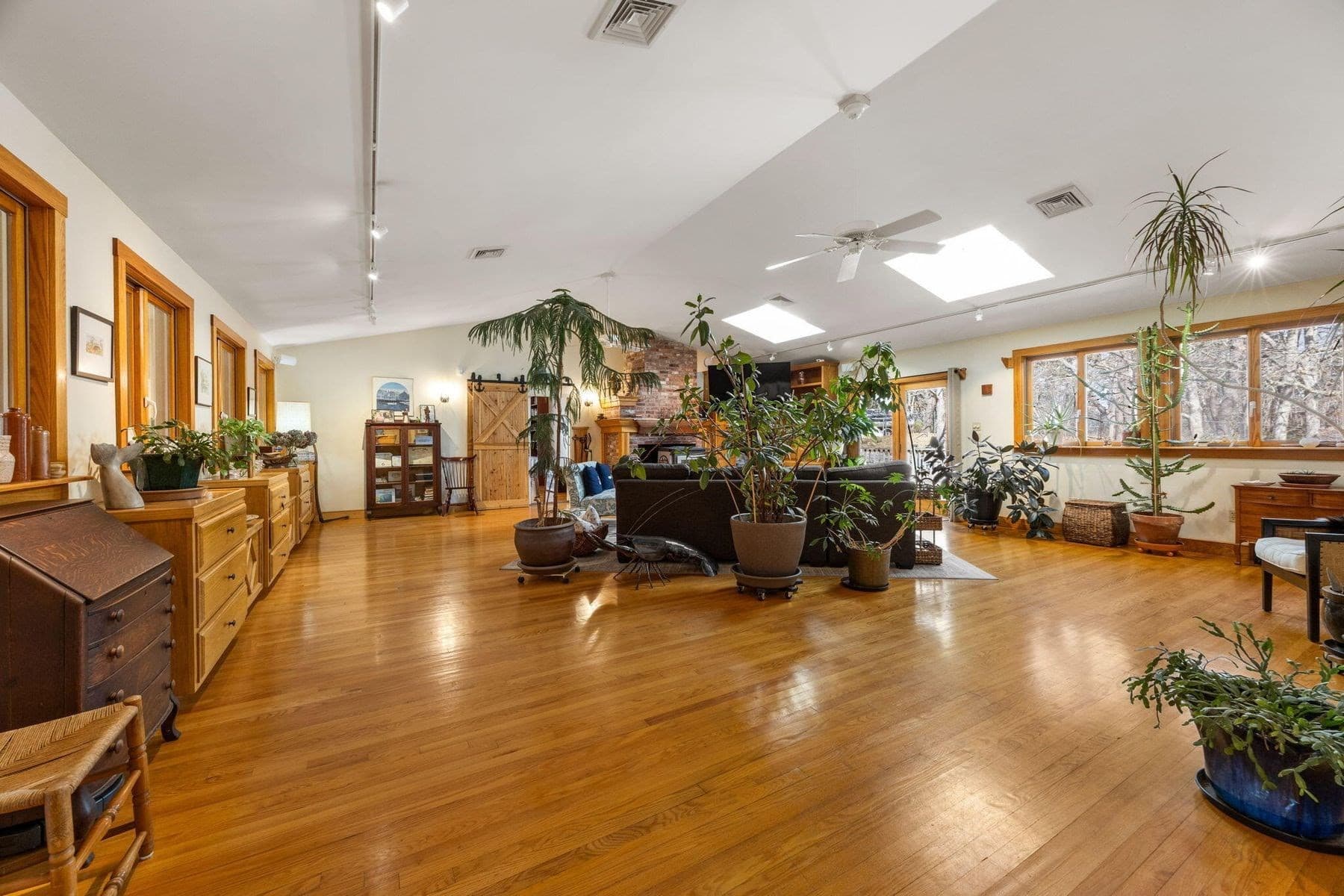 Single Family Residence at 85 Pier Road, Wellfleet MA 02667, photo 17 of 42
