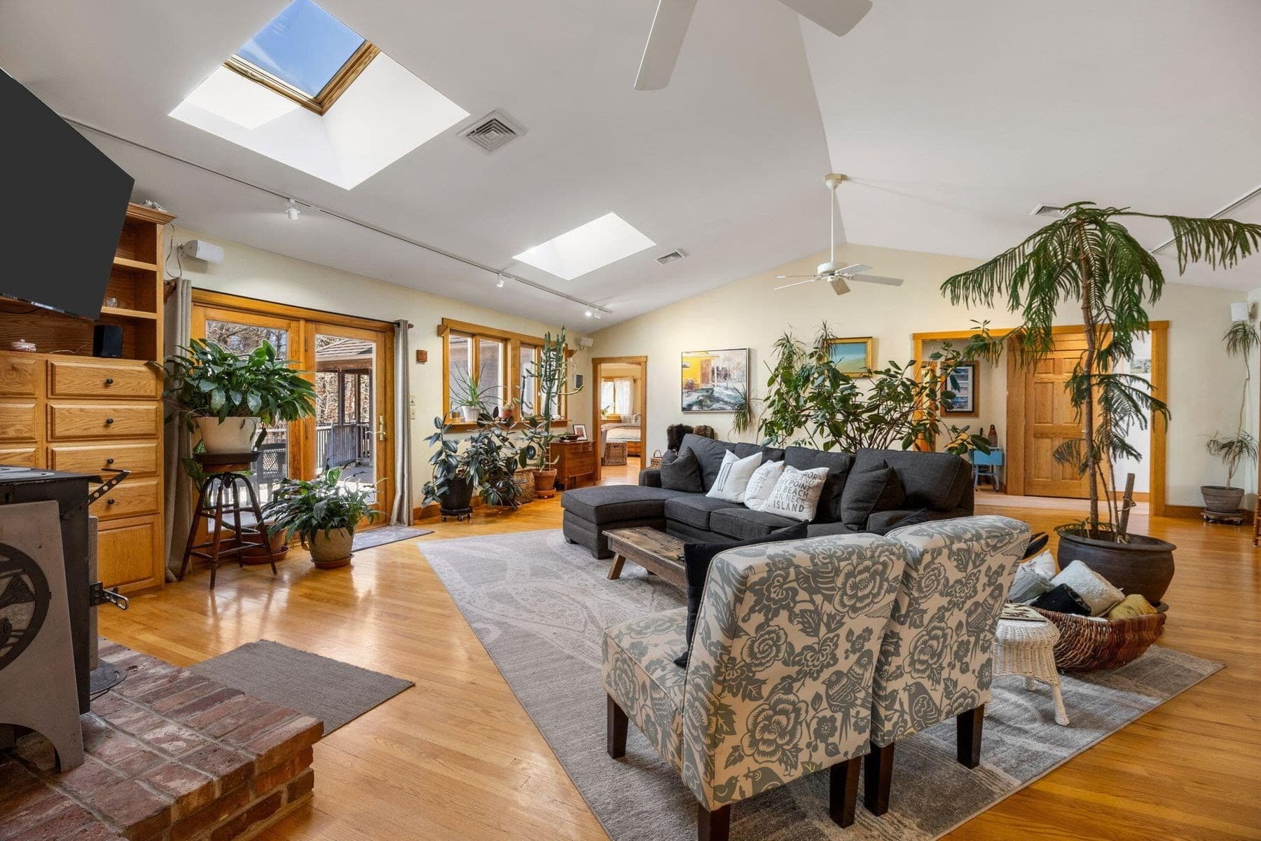 Single Family Residence at 85 Pier Road, Wellfleet MA 02667, photo 18 of 42