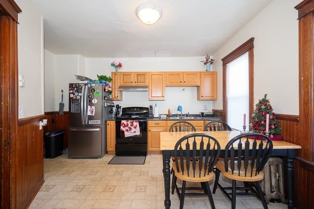 104 1/2 Rodney St, Worcester MA 01605 photo 9