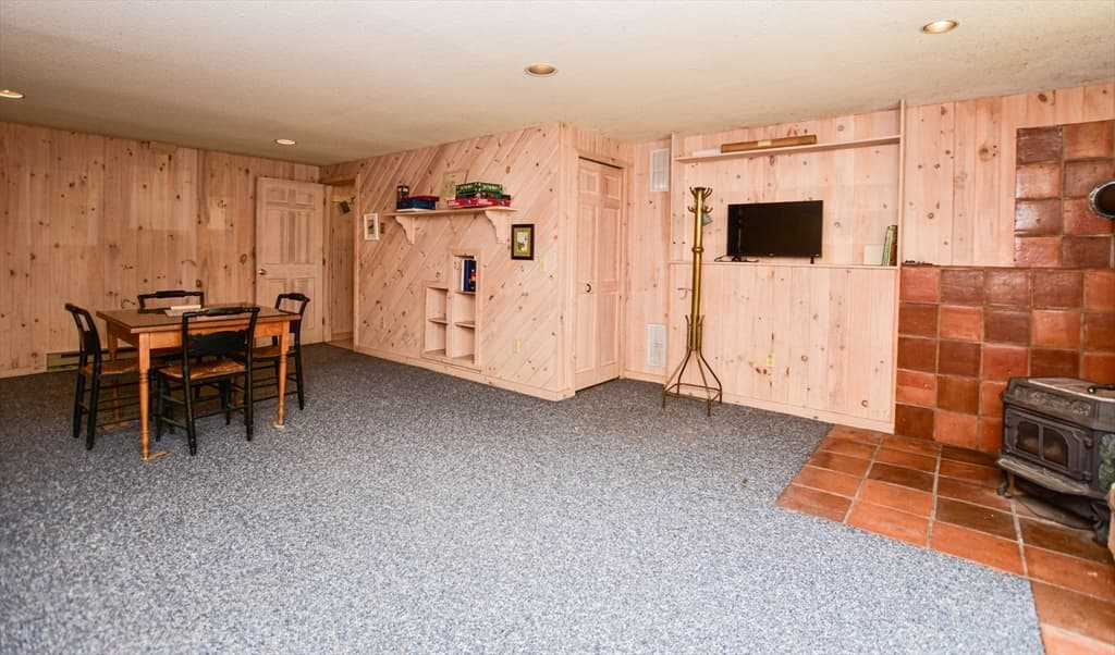 Single Family Residence at 283 Benton Hill Rd, Becket MA 01223, Becket, photo 33 of 42