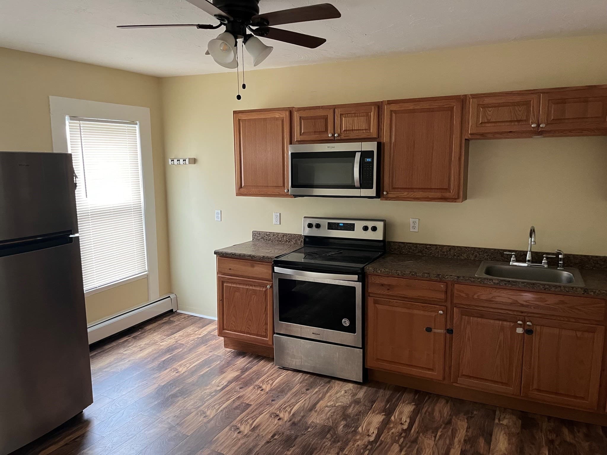 5-9 Family at 34 Irving St, Worcester MA 01609, photo 19 of 33