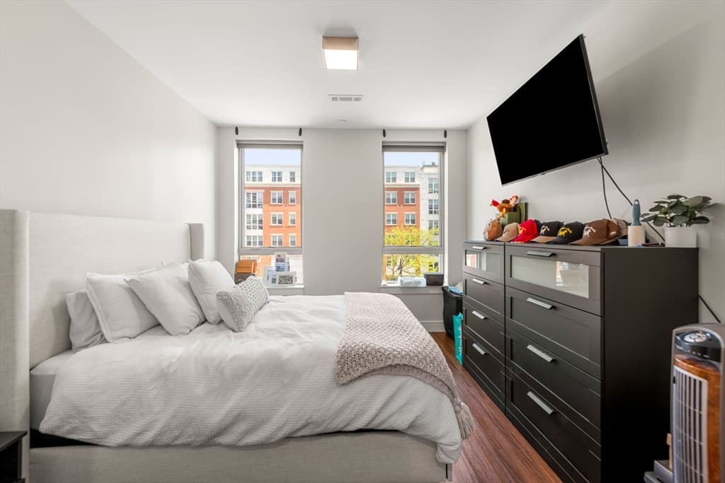 Condominium at 99 Sumner St # 310, Boston MA 02128, Boston, photo 7 of 18