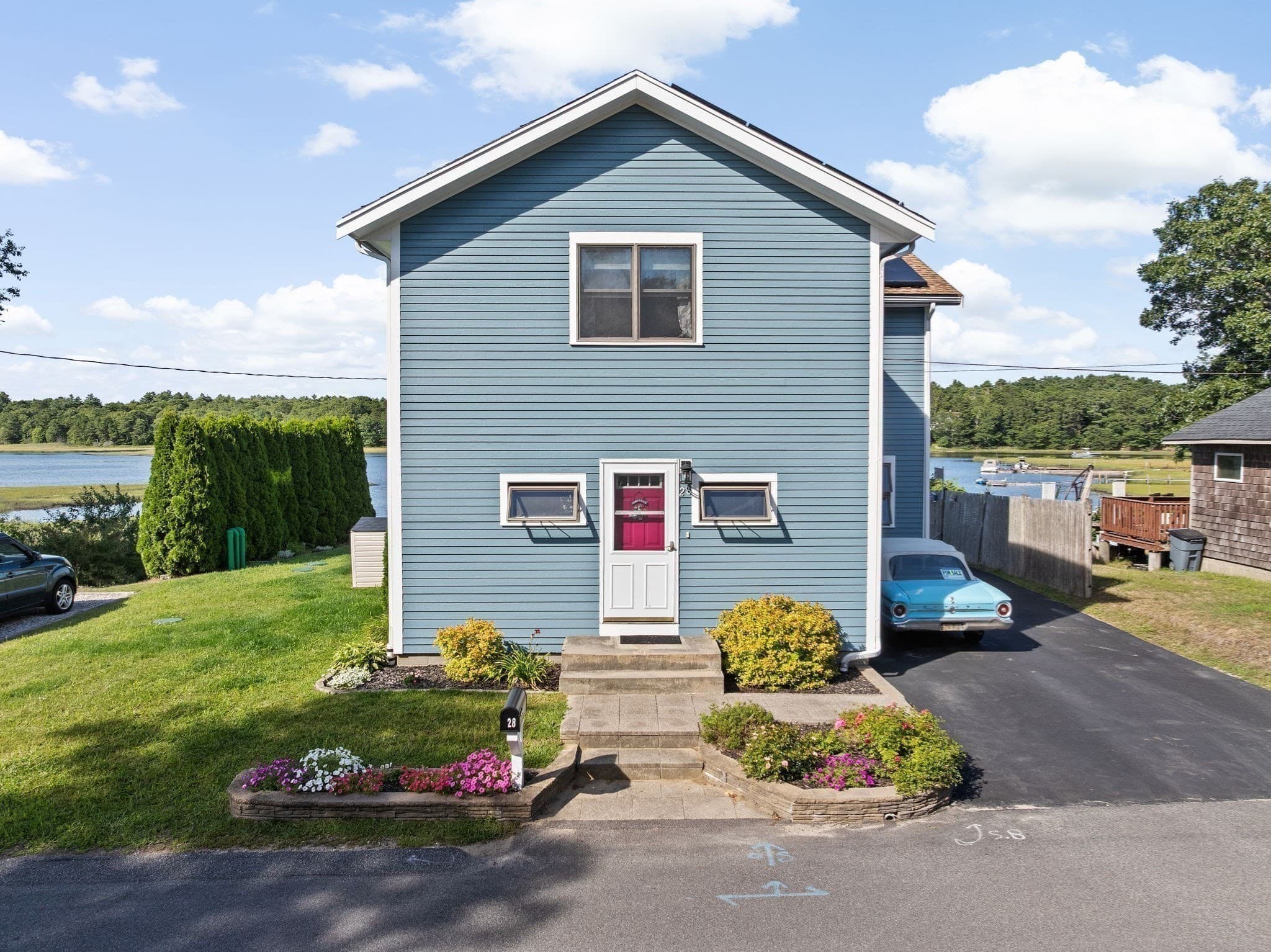 Single Family Residence at 28 Arlington Road, Wareham MA 02571, photo 5 of 42