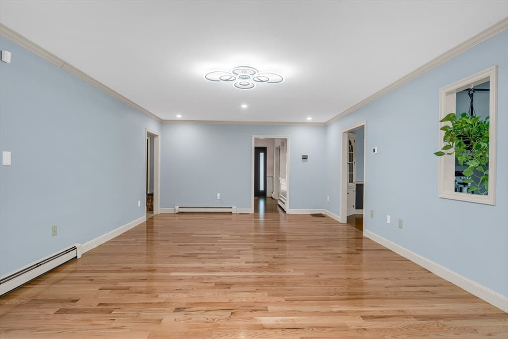 5 Bedros St, Windham NH 03087 photo 3