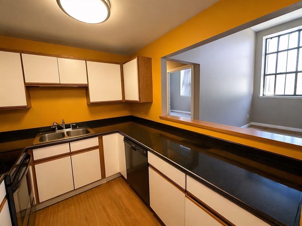 Condominium at 90 Mckinstry Ave # 106, Chicopee MA 01013, Chicopee, photo 7 of 17