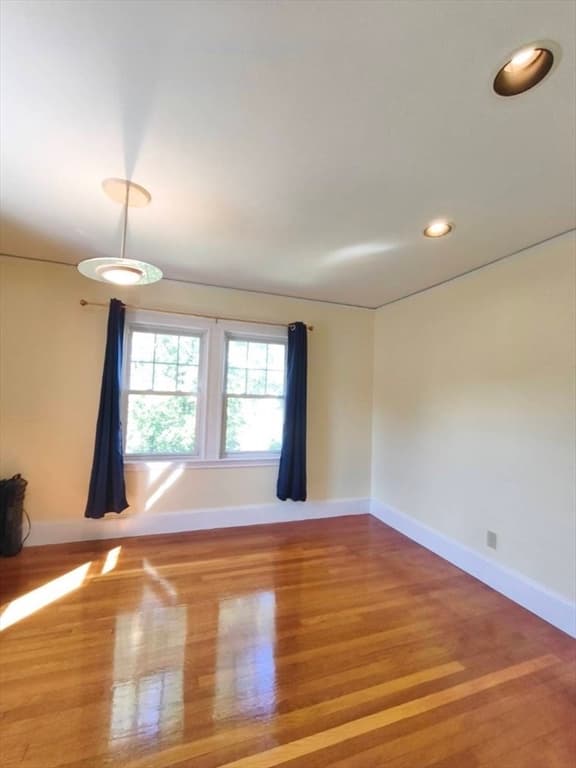 Single Family Residence at 43 Dixwell Ave, Quincy MA 02169, photo 6 of 10