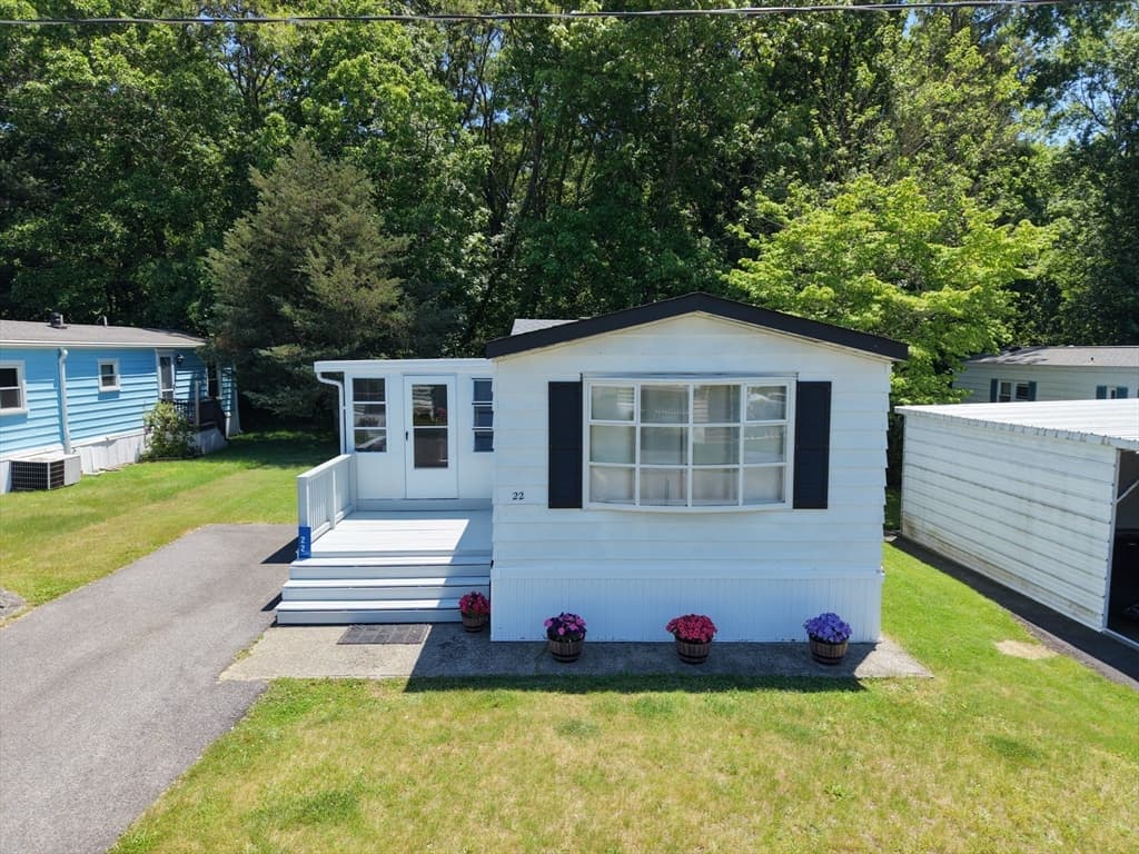 22 Southway, Taunton MA 02780 photo 2