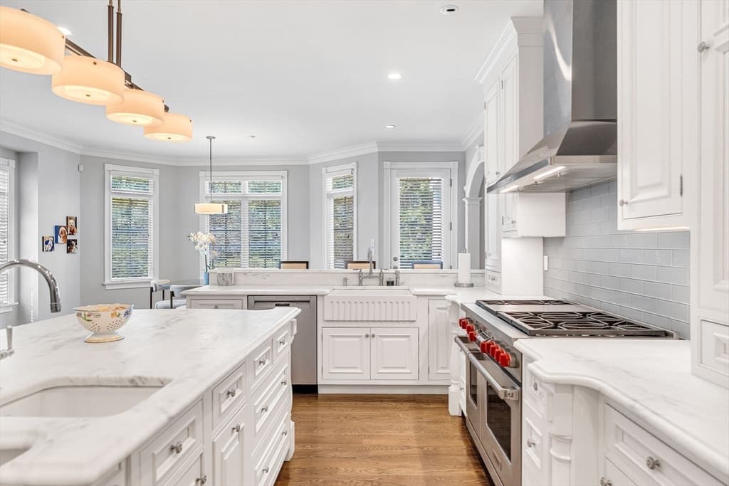 Single Family Residence at 1 Stonefield Lane, Wellesley MA 02482, photo 3 of 30