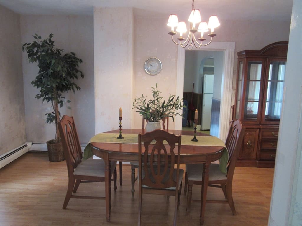 Single Family Residence at 260 Newbury Ave, Quincy MA 02171, photo 5 of 23