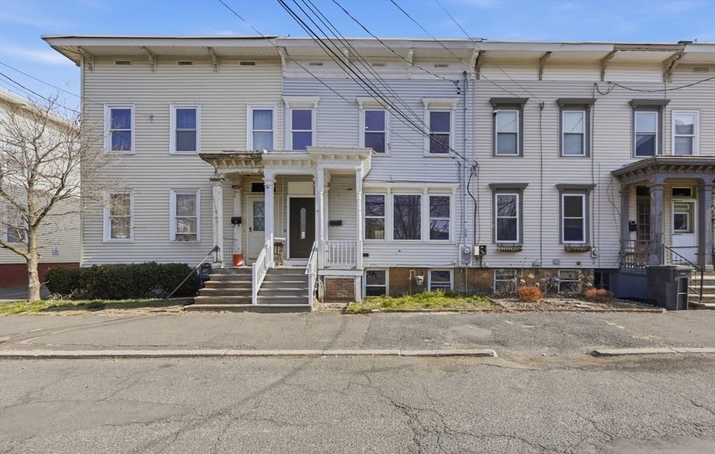 13 Green Ave, Westfield MA 01085
