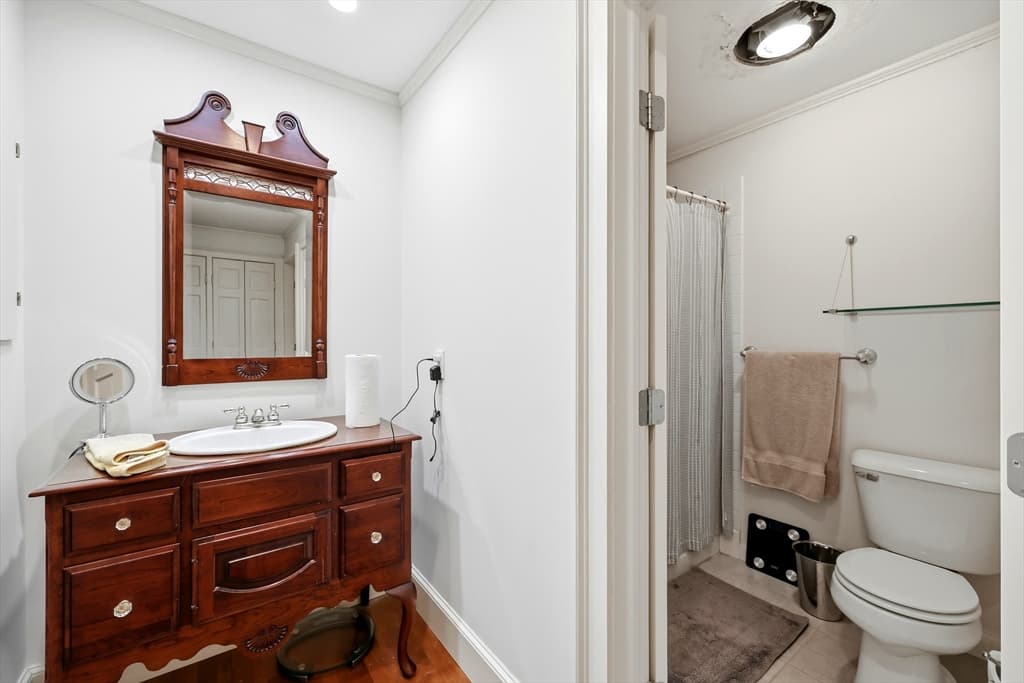 Condominium at 306 Country Side Rd # 306, Greenfield MA 01301, Greenfield, photo 12 of 24