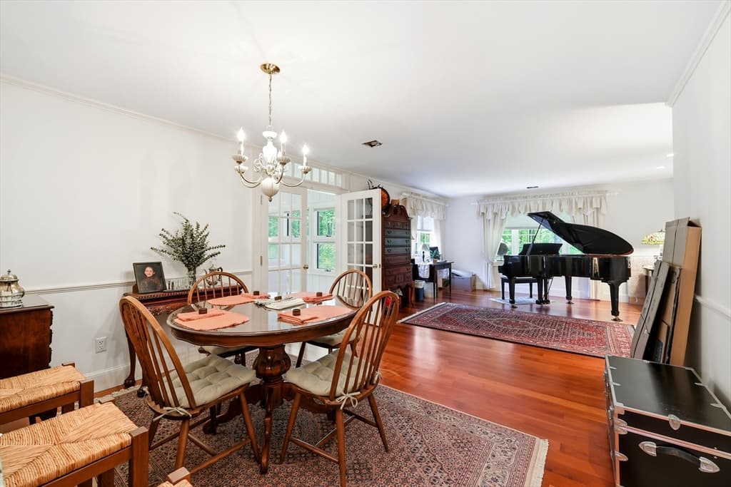 306 Country Side Rd # 306, Greenfield MA 01301