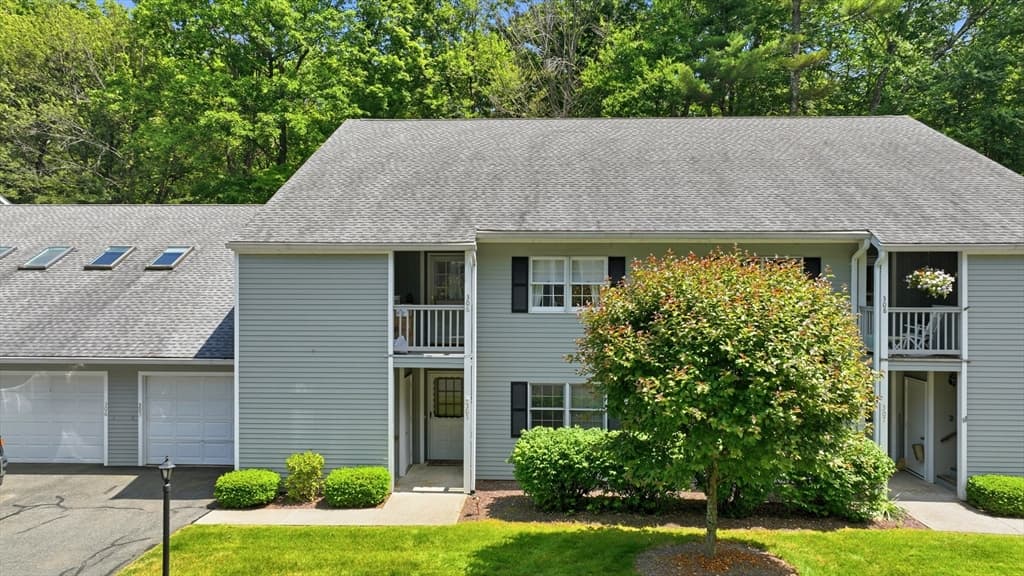 Condominium at 306 Country Side Rd # 306, Greenfield MA 01301, Greenfield, photo 18 of 24