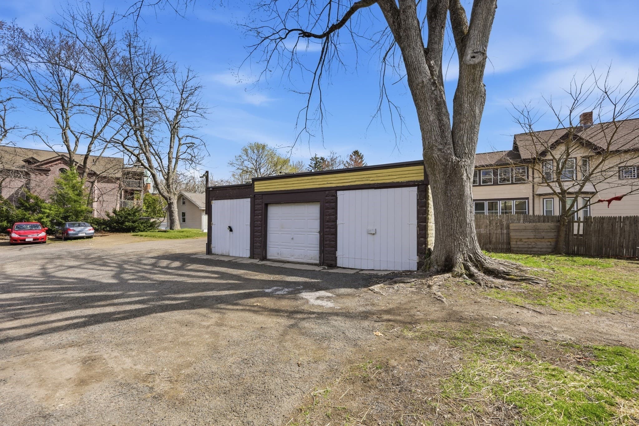 5-9 Family at 17 Adams St, Easthampton MA 01027, photo 23 of 24