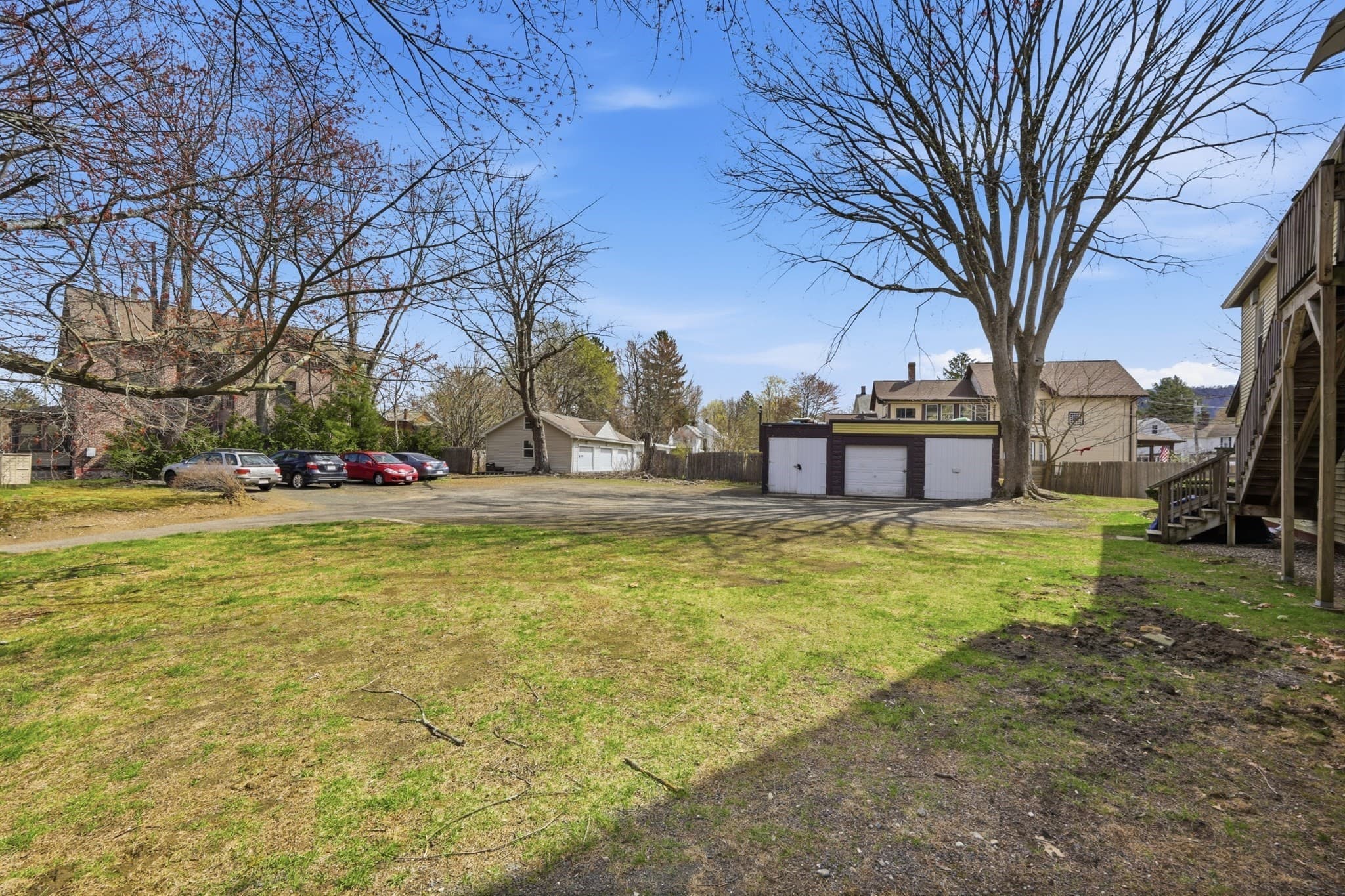 5-9 Family at 17 Adams St, Easthampton MA 01027, photo 22 of 24