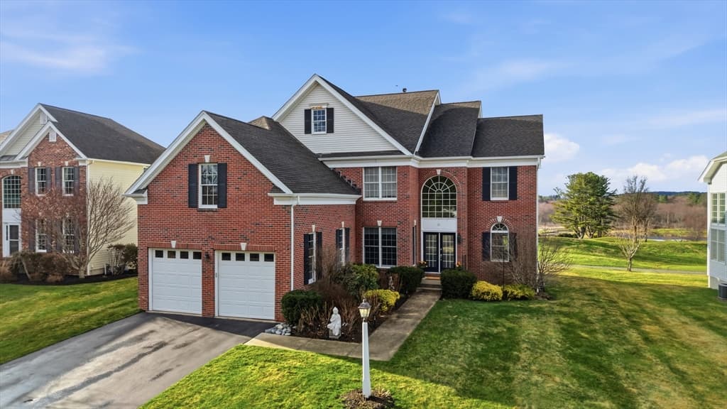 31 Fairways Lane, Methuen MA 01844