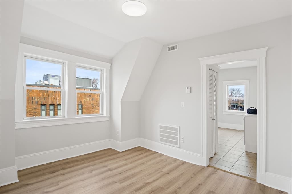 400-412 Neponset Ave, Boston MA 02122 photo 18