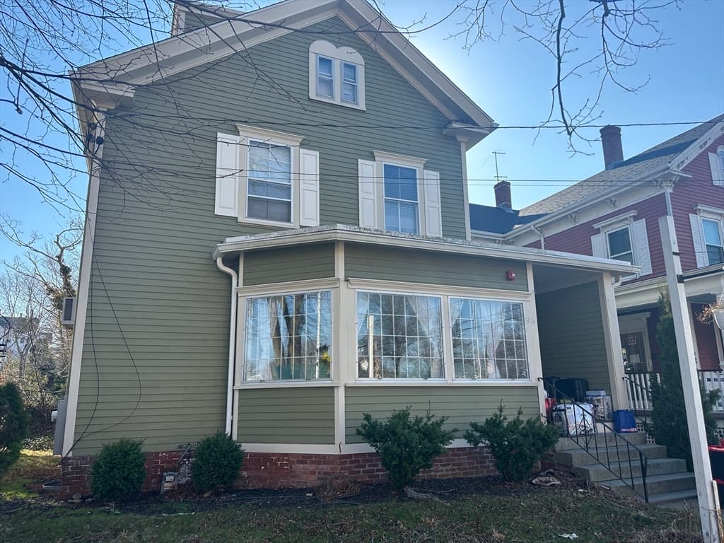 96 Court St, Plymouth MA 02360