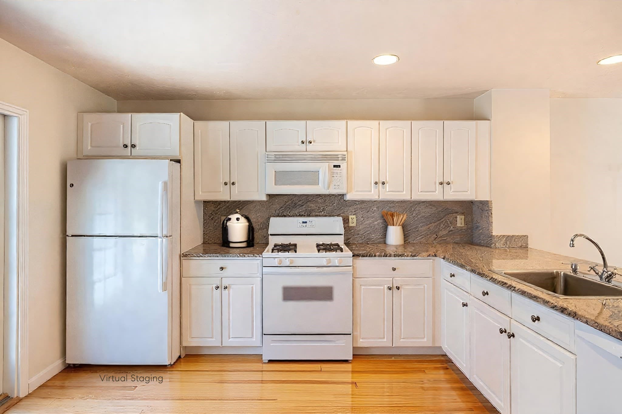 Condominium at 261 Sandpiper Lane # 12, Tisbury MA 02539, photo 9 of 31