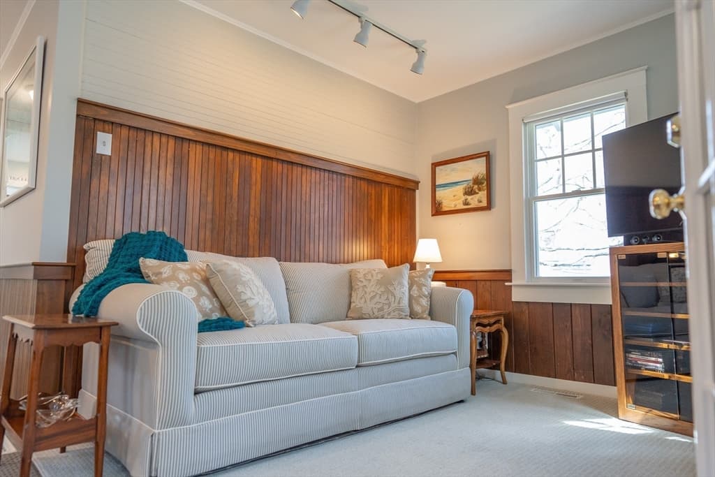 10 Essex Pl, Harwich MA 02646 photo 9