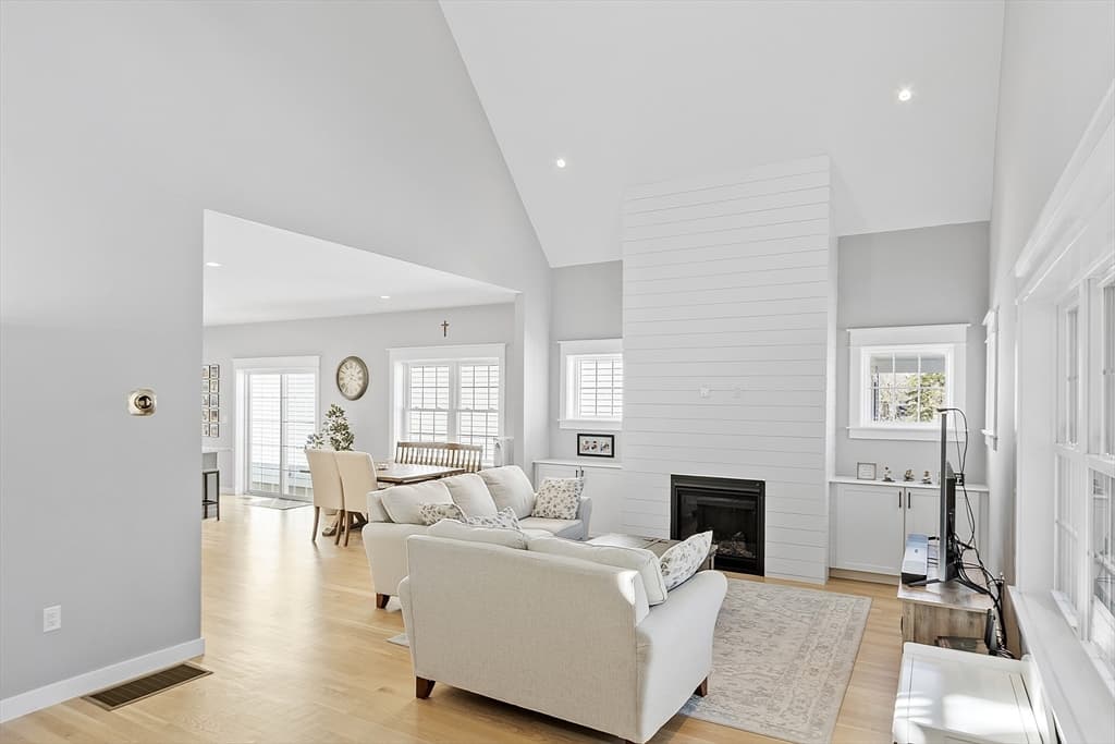 Single Family Residence at 7 Baldwin Ct # 7, Harvard MA 01451, Harvard, photo 9 of 38