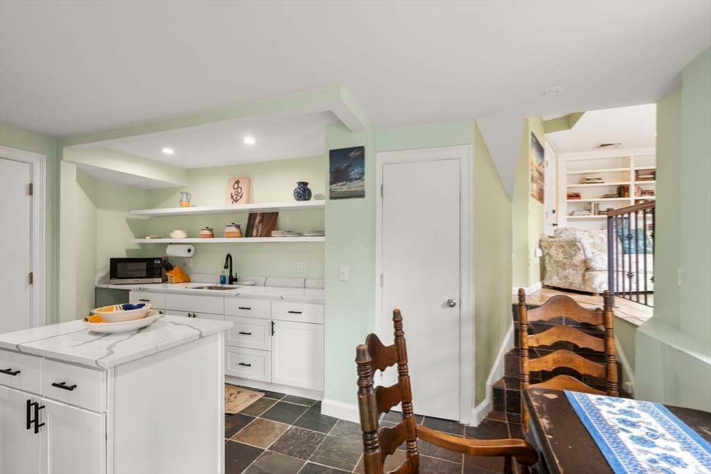12 Andrews Street, Gloucester MA 01930 photo 32
