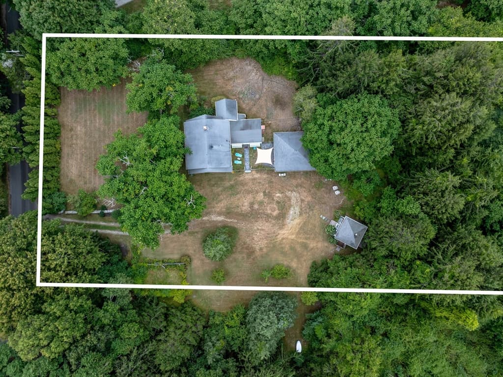 37 Neds Point Rd, Mattapoisett MA 02739 photo 5